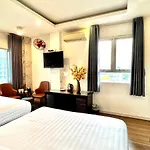 DDA Hotel District 1- Bùi Viện-Đề Thám Walking Street